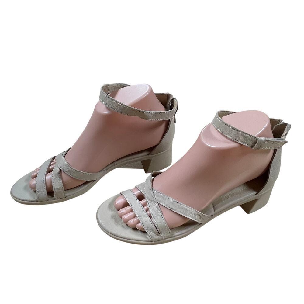 Eileen Fisher Noni Khaki Tumbled Leather Sandal Women's Size 7 Used Condition